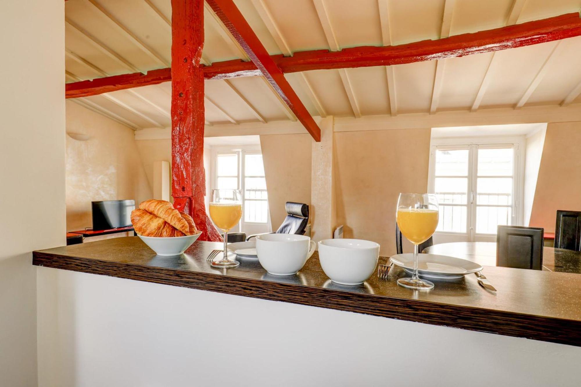 Bnbnova - Latin Quarter & Sorbonne - 2br Apartment